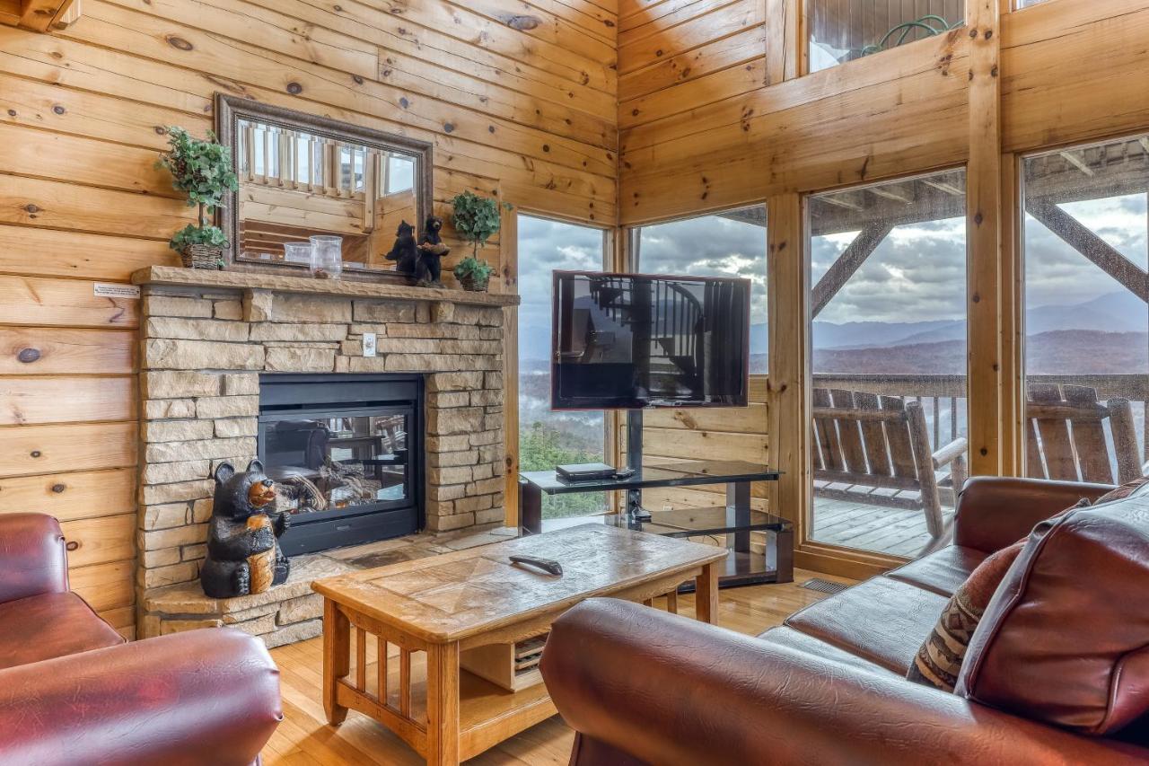 Amidst The Beauty Villa Pigeon Forge Exterior foto