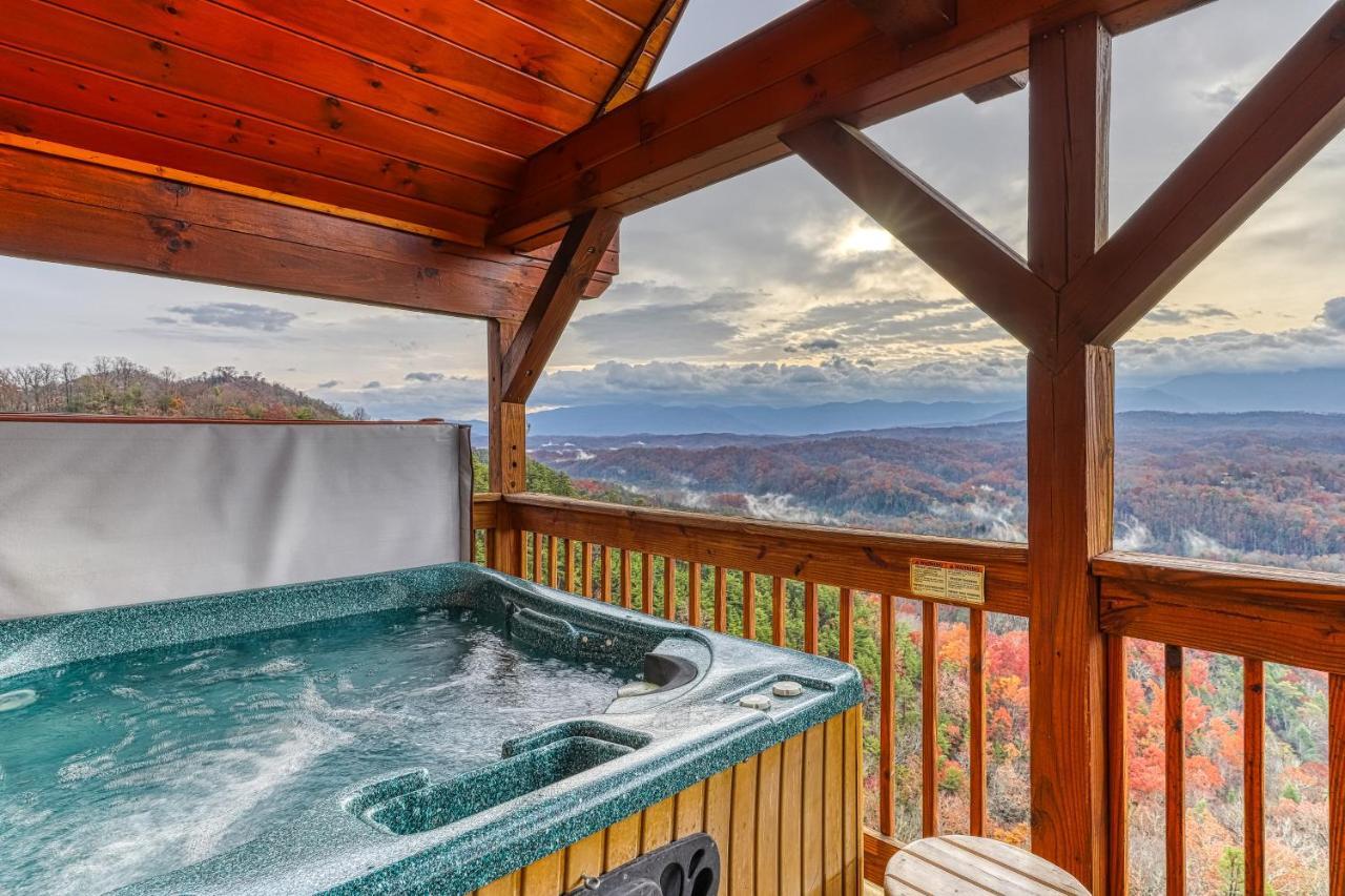 Amidst The Beauty Villa Pigeon Forge Exterior foto