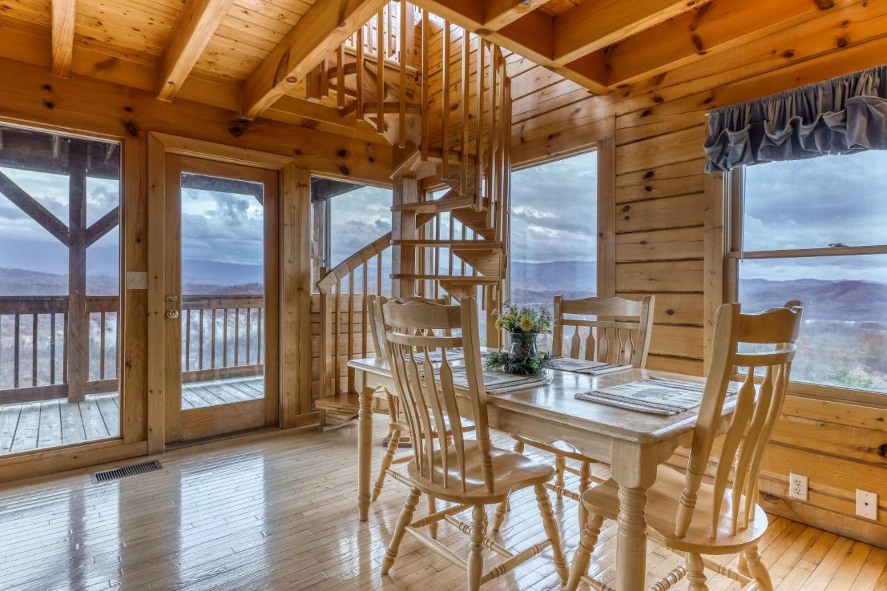 Amidst The Beauty Villa Pigeon Forge Exterior foto