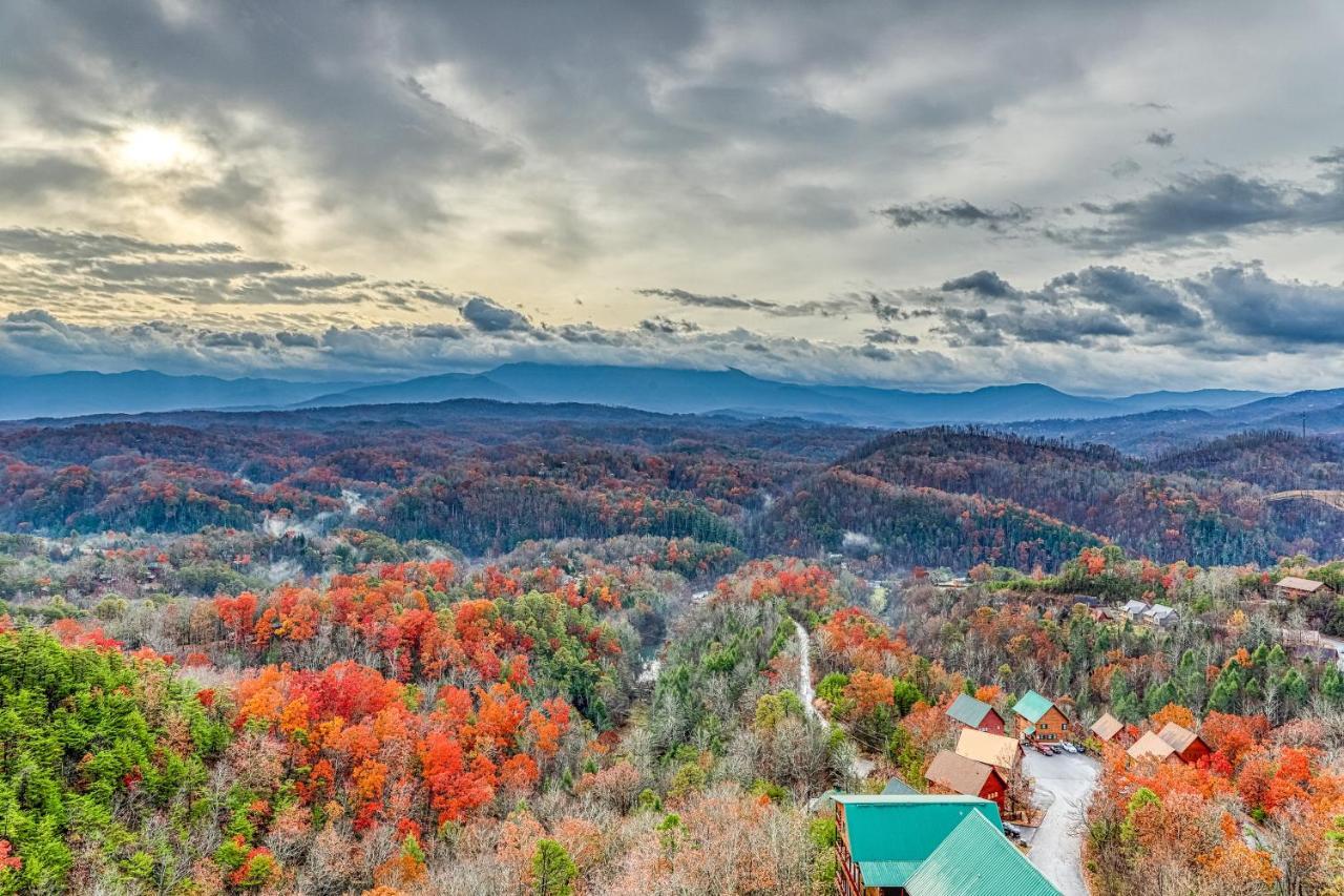 Amidst The Beauty Villa Pigeon Forge Exterior foto