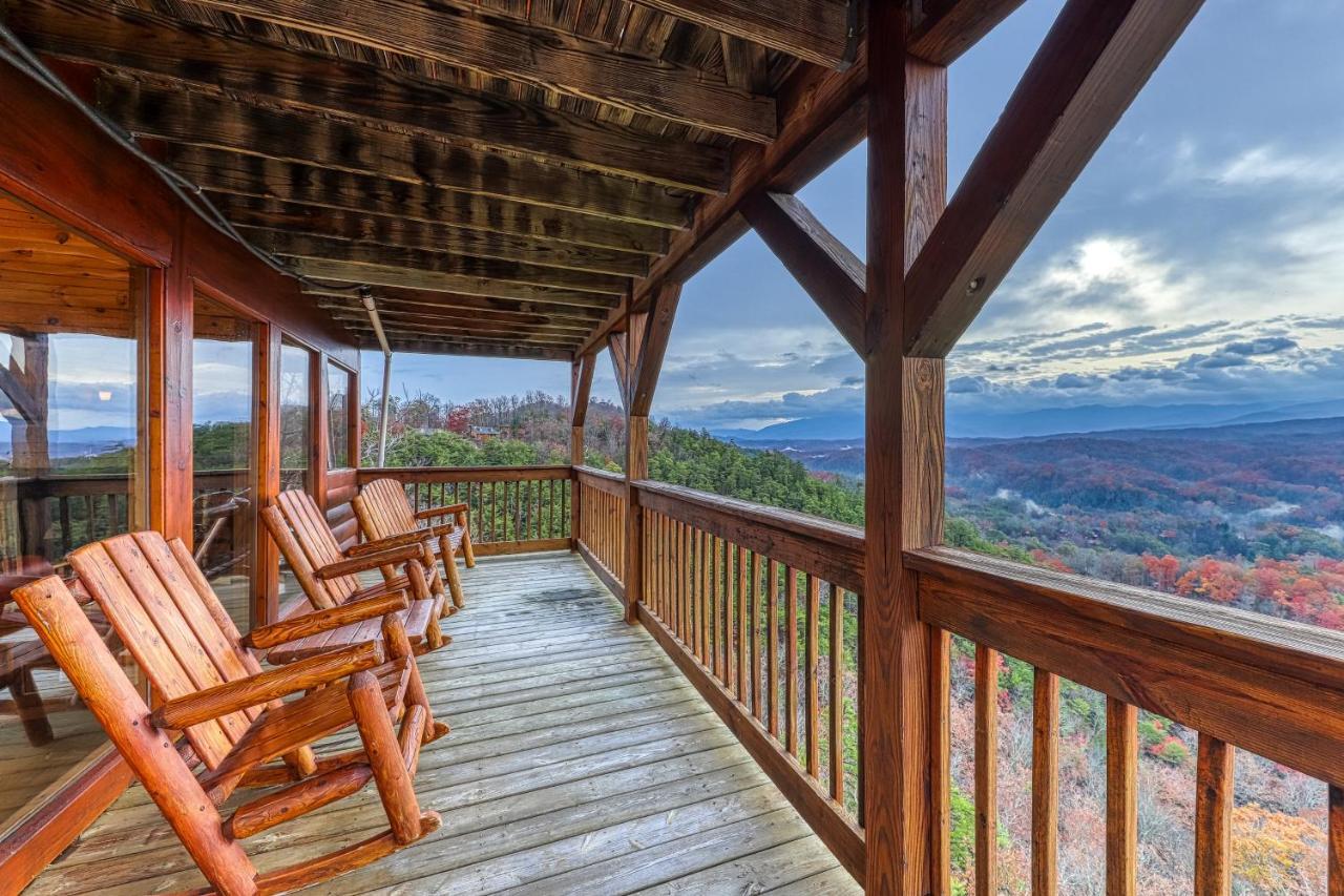 Amidst The Beauty Villa Pigeon Forge Exterior foto