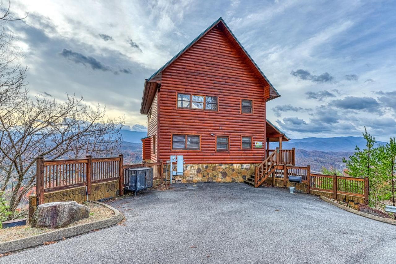 Amidst The Beauty Villa Pigeon Forge Exterior foto