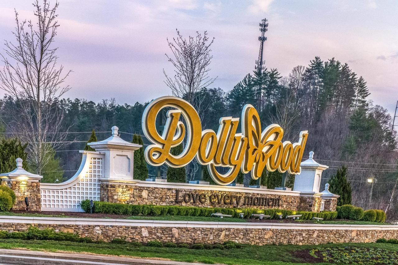 Amidst The Beauty Villa Pigeon Forge Exterior foto